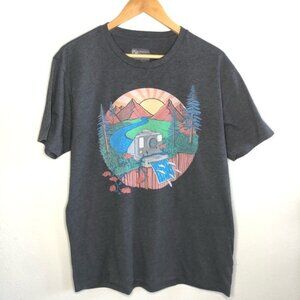 Curbside Clothing Men’s Graphic T-shirt